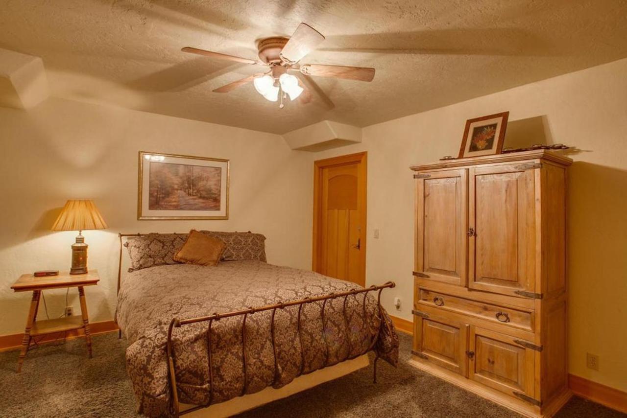 Snowgrass Lodge - River, Mountain Views & Hot Tub Leavenworth Exteriér fotografie